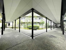 【京都府/京都市左京区上高野西氷室町】パーク・ハイム宝ヶ池銀杏館 敷地内