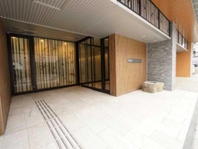 【京都府/京都市中京区東洞院通六角下る】プラウド京都東洞院 エントランス