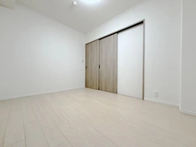 【京都府/京都市上京区堀川通寺之内上る】コスモ堀川寺之内 洋室