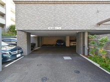 【京都府/京都市右京区西院四条畑町】パラドール西院四条通マークス 駐車場