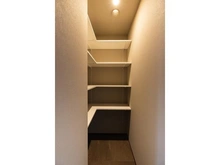 【京都府/京都市中京区東洞院通三条下る】フォルム東洞院三条 収納