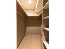 【京都府/京都市中京区東洞院通三条下る】フォルム東洞院三条 収納