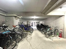 【京都府/京都市上京区大宮通今出川下る】サンヴェール京都西陣 駐輪場