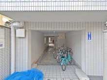 【京都府/京都市中京区大宮通三条下る】ライオンズマンション京都三条大宮 駐輪場