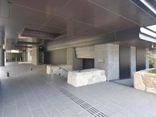 【京都府/京都市上京区河原町通広小路下る】ローレルコート京都御所東 エントランス