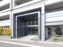 【京都府/京都市下京区西七条東御前田町】シーンズ京都西大路五条パークホームズ エントランス