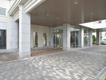 【京都府/京都市右京区太秦下角田町】エスリード太秦三条天神川 エントランス