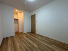 【京都府/京都市右京区梅津罧原町】グラン・コート嵐山 洋室