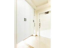 【京都府/京都市中京区橋東詰町】ローレルコート三条堀川 玄関