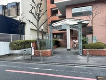 【京都府/京都市下京区本燈籠町】デ・リード烏丸東 エントランス