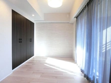 【京都府/京都市中京区油小路通御池下る】ジオ京都御池油小路ザ・テラス 洋室