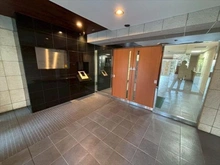 【京都府/京都市西京区嵐山西一川町】レフィナード嵐山 エントランス