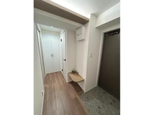 【京都府/京都市中京区夷川通堀川東入】デ・リード京都二條城前 玄関