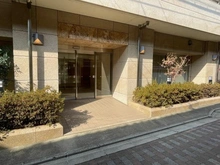 【京都府/京都市下京区西木屋町通松原上る2丁目】イーグルコート京都河原町 エントランス：東側（西木屋町通側）