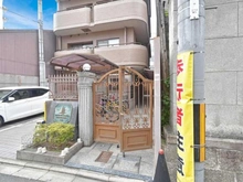 【京都府/京都市中京区西錦小路町】フィエルテ四条烏丸ノール エントランス