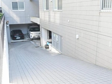 【京都府/京都市北区衣笠御所ノ内町】コンフォールヒルズ衣笠金閣寺道 駐車場