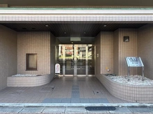 【京都府/京都市下京区五条通堀川東入】ヴィルヌーブ堀川五条 エントランス