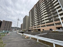 【滋賀県/大津市茶が崎】ルネ大津皇子が丘ロイヤルビュー 前面道路