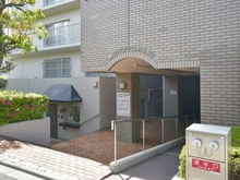 【京都府/京都市伏見区両替町3丁目】藤和ライブタウン伏見桃山 エントランス