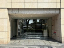 【京都府/京都市中京区御所八幡町】グラン・ブルー御池高倉 エントランス