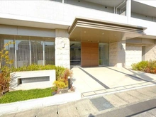 【滋賀県/大津市萱野浦】プレサンスロジェ大津瀬田レイクフロント エントランス