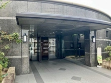 【滋賀県/草津市大路】シャリエ草津大路 エントランス
