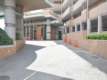 【京都府/京都市伏見区桃山町山ノ下】クレステージ桃山 アプローチ