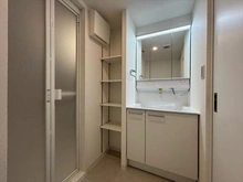 【京都府/京都市伏見区深草関屋敷町】ルネ墨染2番館 洗面所