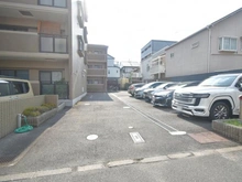【京都府/京都市上京区革堂町】クレメント御所西 駐車場