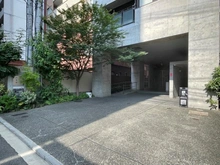 【京都府/京都市中京区東洞院通姉小路上る】初音館 エントランス