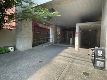 【京都府/京都市中京区東洞院通姉小路上る】初音館 エントランス