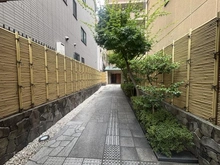 【京都府/京都市左京区吉田下阿達町】コスモ吉田近衛通 アプローチ
