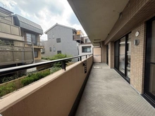 【京都府/京都市左京区吉田下阿達町】コスモ吉田近衛通 バルコニー