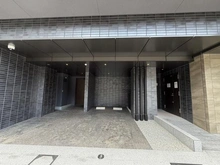 【京都府/京都市下京区松原通西洞院東入】シーンズ京都四条烏丸　彩ノ邸 駐車場