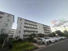 【京都府/長岡京市八条が丘】長岡天神ハイツ 7棟 外観：全18棟/右側