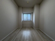 【京都府/京都市伏見区深草越後屋敷町】サングレール・アペックス 洋室