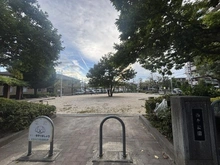 【京都府/京都市右京区西京極中沢町】サンシティ西京極 弐番館 西中公園（現地より約18m）
