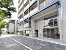 【京都府/京都市中京区河原町通二条下る2丁目】レスタージュ御池高瀬川 エントランス