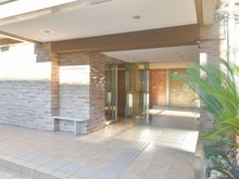 【京都府/京都市南区吉祥院這登中町】ユニ・アルス洛南プレジオ エントランス