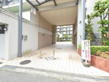 【京都府/京都市南区吉祥院大河原町】葛野ハイツ エントランス