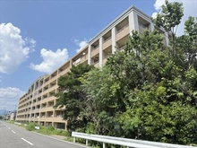 【京都府/京都市右京区西京極河原町】ネバーランド西京極 外観