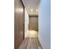 【京都府/京都市右京区西京極河原町】ネバーランド西京極 玄関