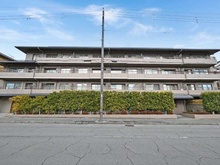 【京都府/京都市左京区岩倉西宮田町】宝ヶ池通パーク・ホームズ 外観
