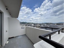 【京都府/京都市右京区嵯峨朝日町】嵐山グランドシティ バルコニー