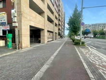 【京都府/京都市下京区醒ケ井通高辻下る】アンビエント高辻通 前面道路