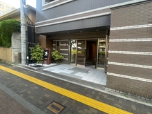 【京都府/京都市中京区西ノ京新建町】パデシオン西大路御池駅前 エントランス