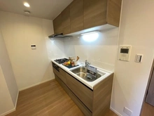 【京都府/京都市上京区上長者町通千本西入】コスモトゥデイ キッチン
