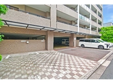 【京都府/京都市中京区円福寺町】ルイシャトレ室町 駐車場