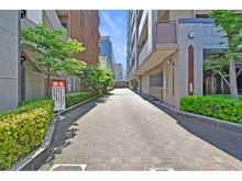 【京都府/京都市下京区東洞院通七条下る】パデシオン京都駅前 敷地内