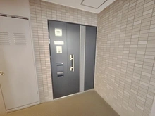 【京都府/京都市中京区釜座通姉小路下る】アルス京都姉小路 玄関